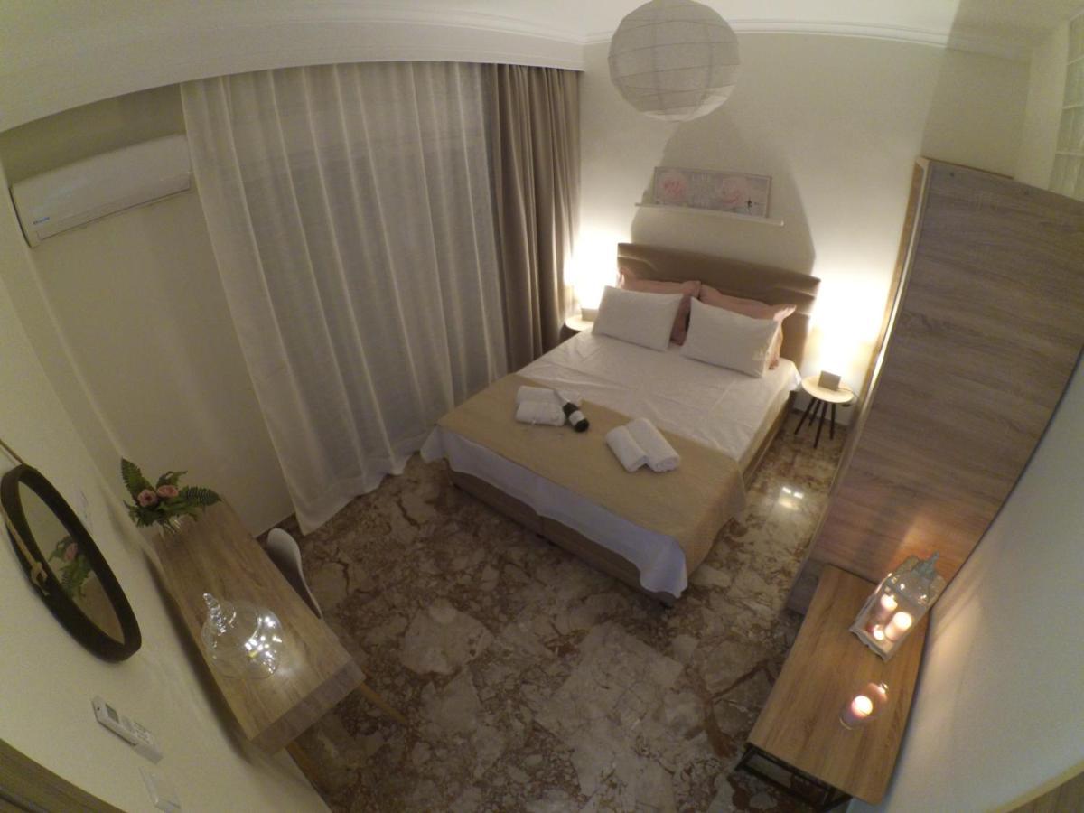 Chrysafenia & Leandros Downtown Apartment Kavála Luaran gambar