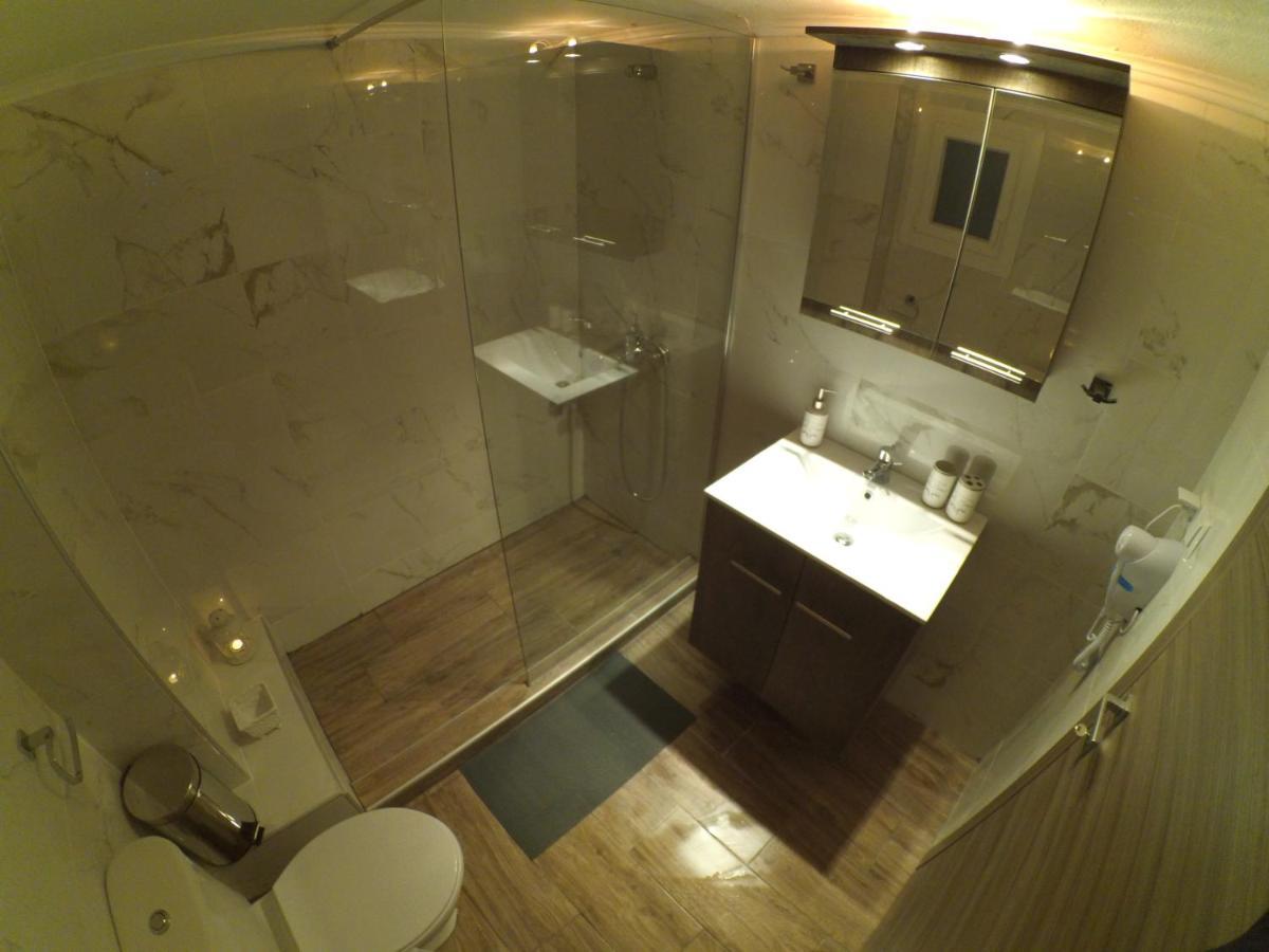 Chrysafenia & Leandros Downtown Apartment Kavála Luaran gambar