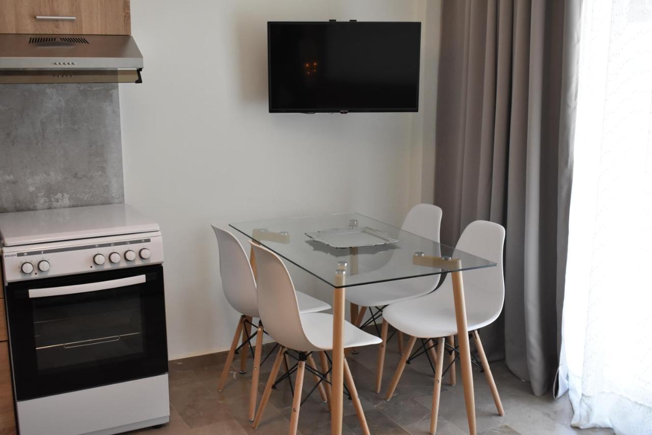 Chrysafenia & Leandros Downtown Apartment Kavála Luaran gambar